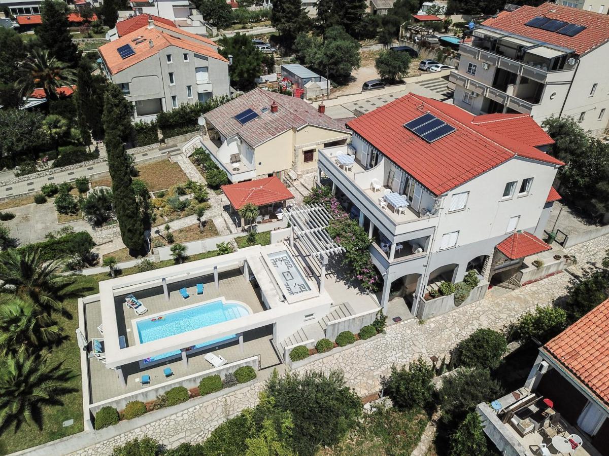 Apartments Bella Sky Новалья Экстерьер фото