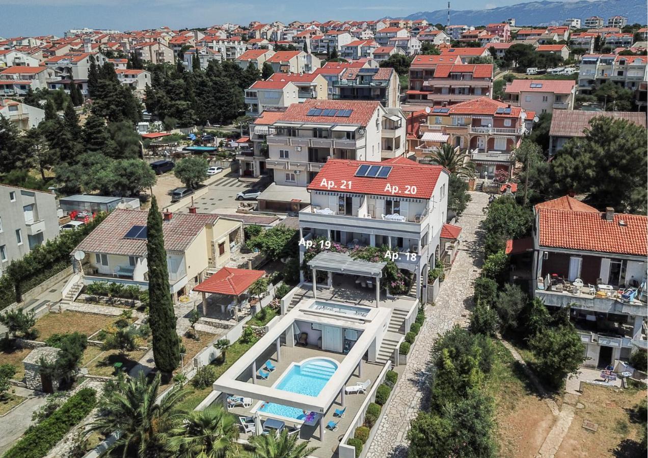 Apartments Bella Sky Новалья Экстерьер фото